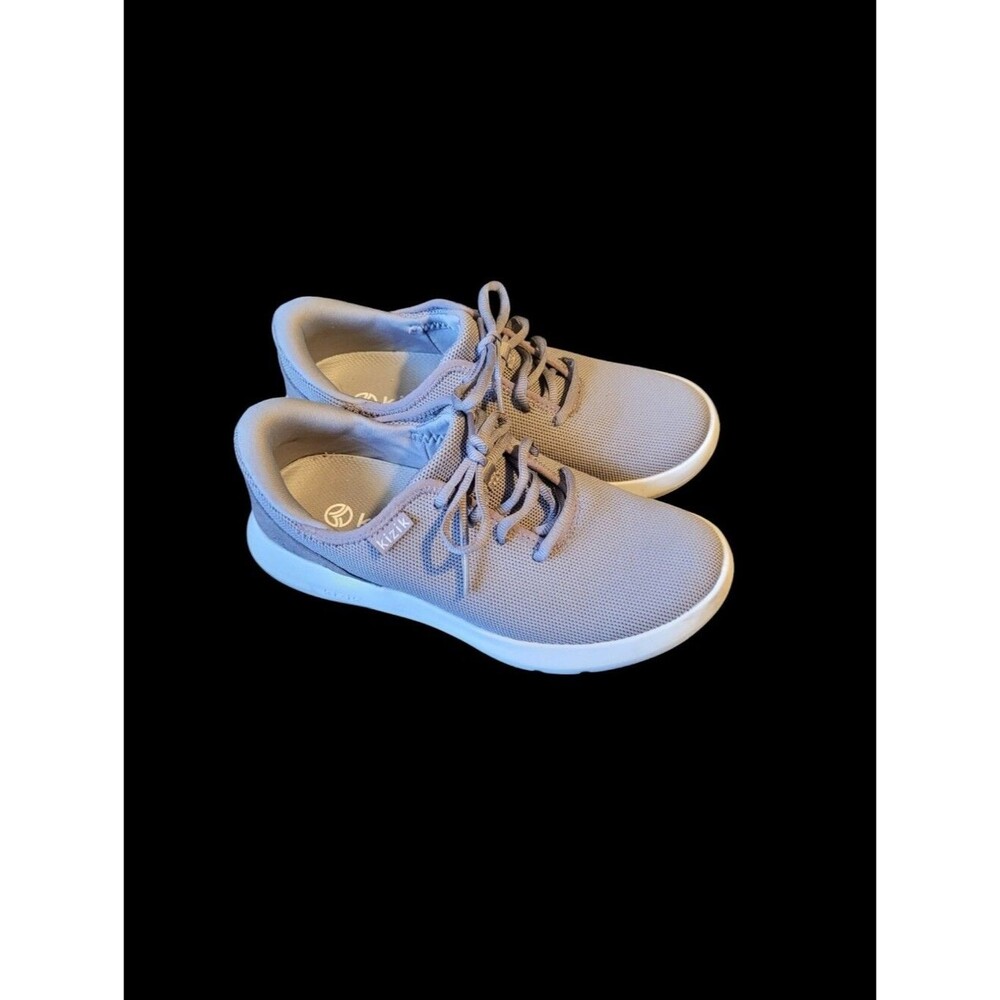 Kiziks Grey Slip On Unisex Sneaker Women 6.5 Tennis Shoe Athleisure